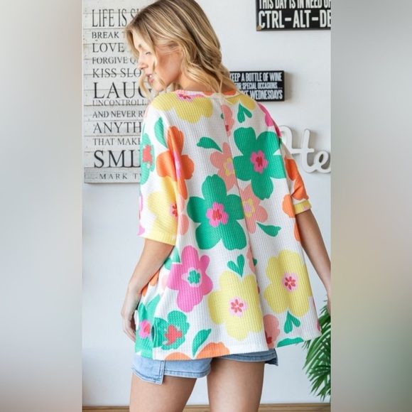 Hopely Floral waffle oversized Top with Vibrant Colors - Picture 11 of 11